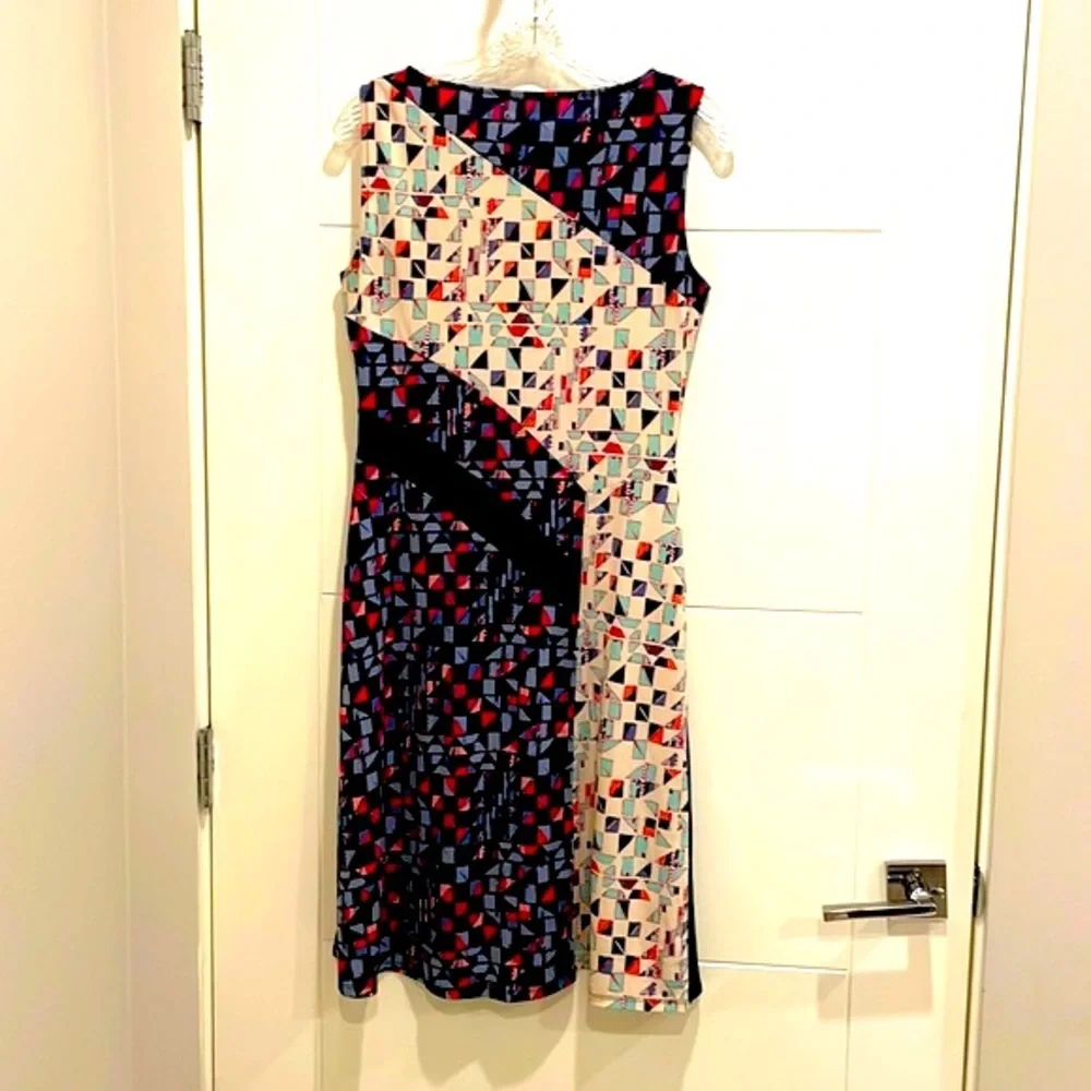 BCBGMaxAzria Kelsee Mosaic Maternity Printed Dress - Picture 3 of 13